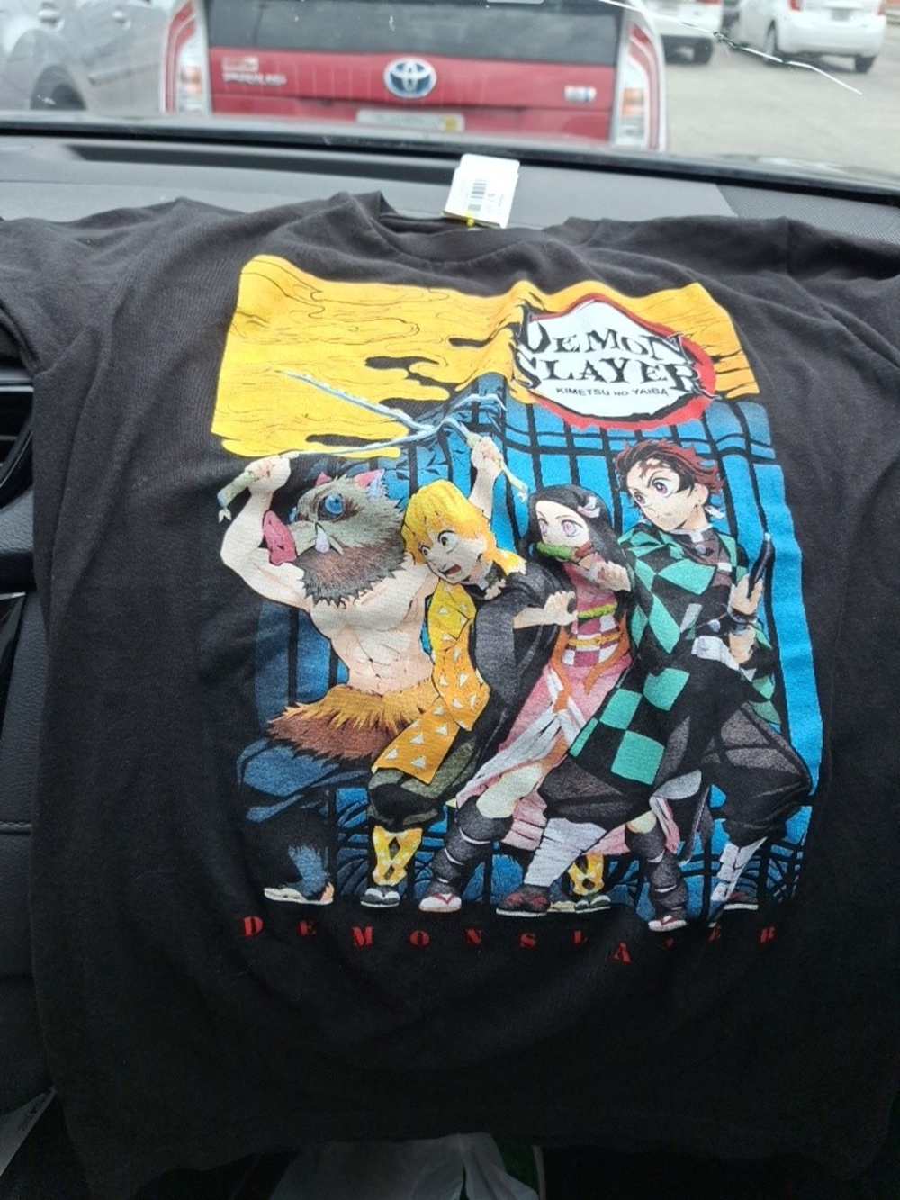 Demon Slayer Graphic Tee Adult SMALL/Youth XL(16/18 18/20)